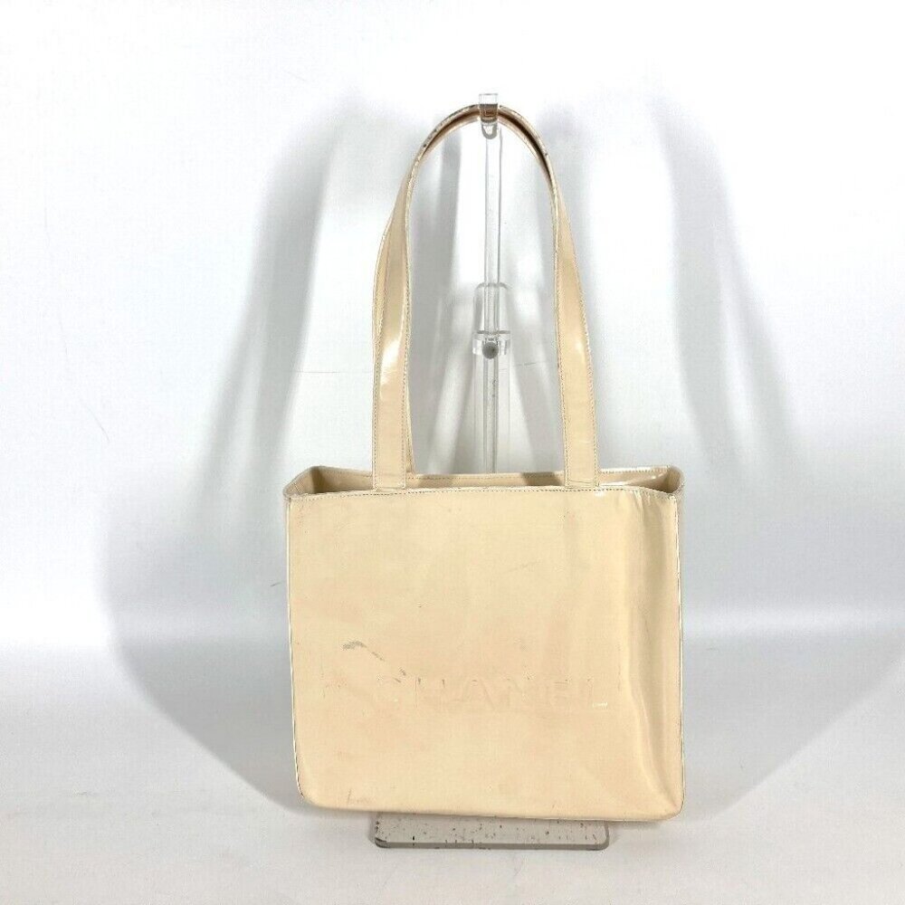 CHANEL logo Bag Shoulder Bag Tote Bag Shoulder Bag Patent Leather IvoryBased